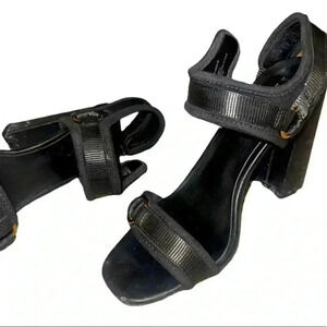 💕TEN💕 Super Cool Black Nicole Miller Strappy Sandals with Gold hardware.
